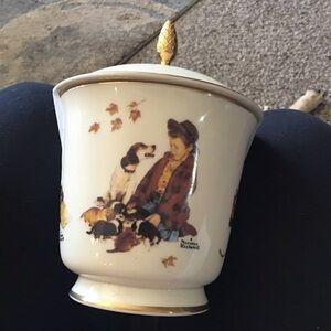 Norman Rockwell Gorham collectors, candy decanter limited Edition # 2923/9800.
